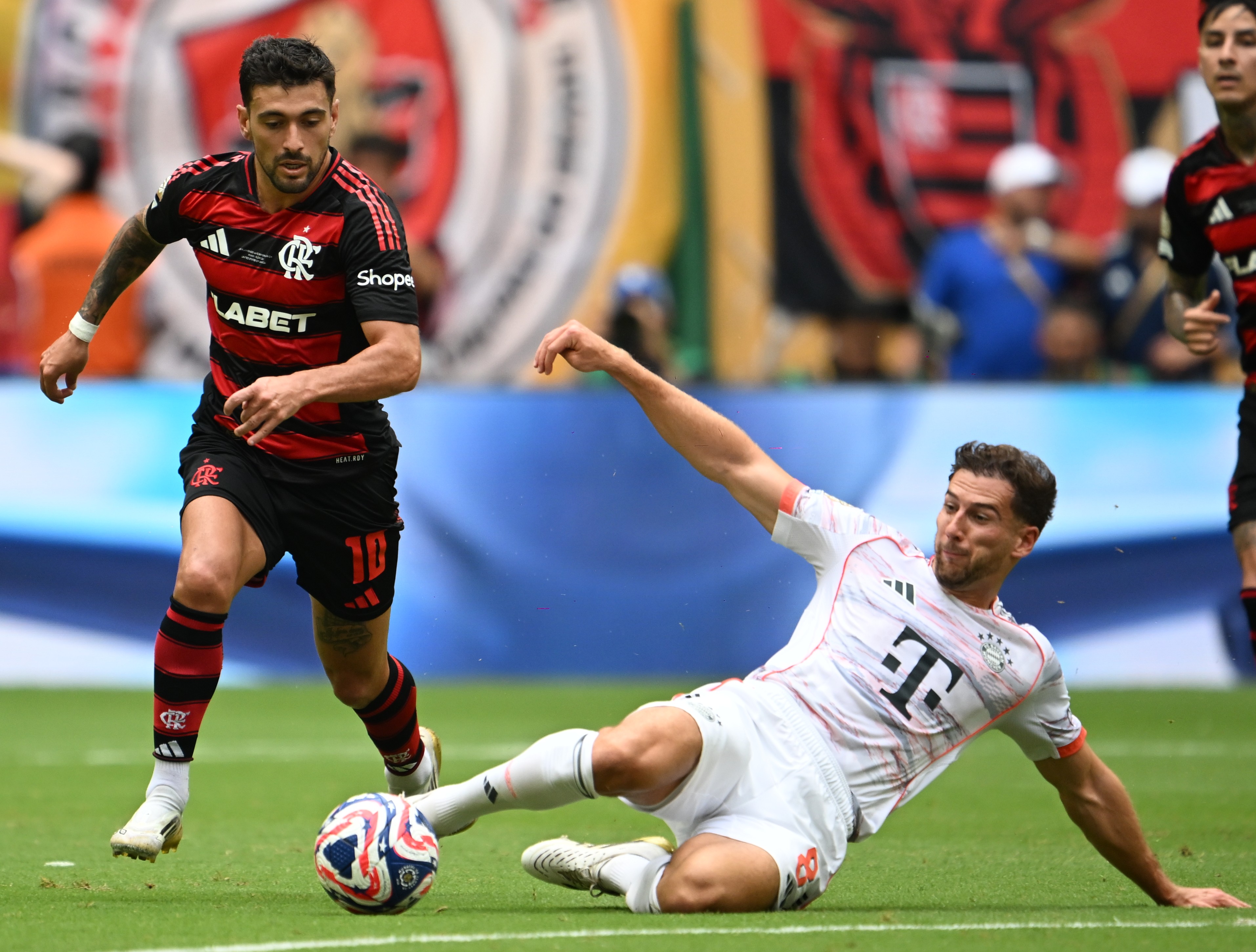 拜仁慕尼黑雄心勃勃，誓要登上亚洲足球巅峰